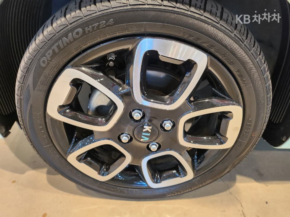 Kia The New (facelift) Ray (van)1.0 Gasoline Signature - 18