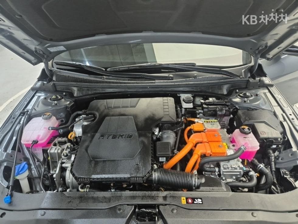 Хюндай The New (фейслифт) Avante (Elantra) Хибрид (CN7)1.6 HEV Inspiration - 5