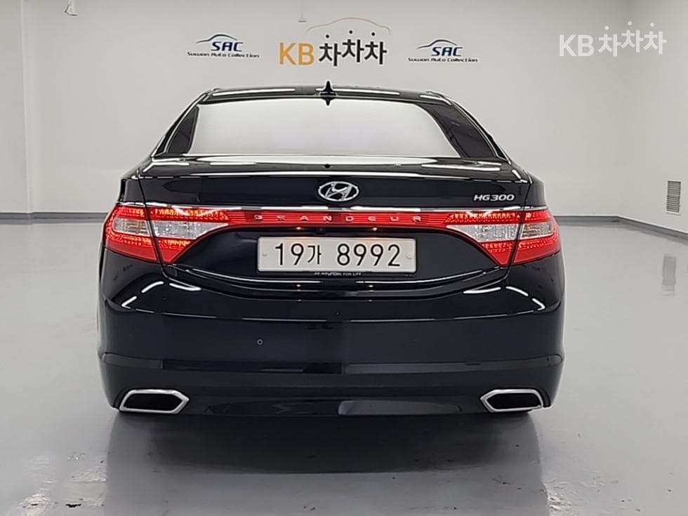 Hyundai Grandeur (Azera)HGHG240 Modern - 3