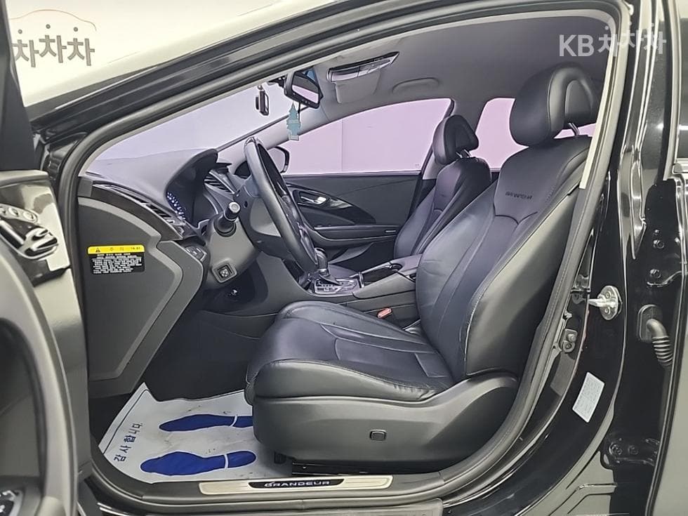 Hyundai Grandeur (Azera)HGHG240 Modern - 11
