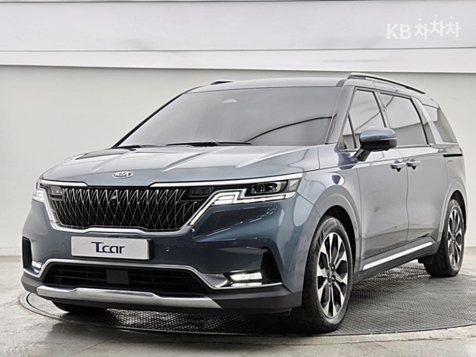 Киа Канивал 4-то поколение D2.2 9-местен Signature - Image 1