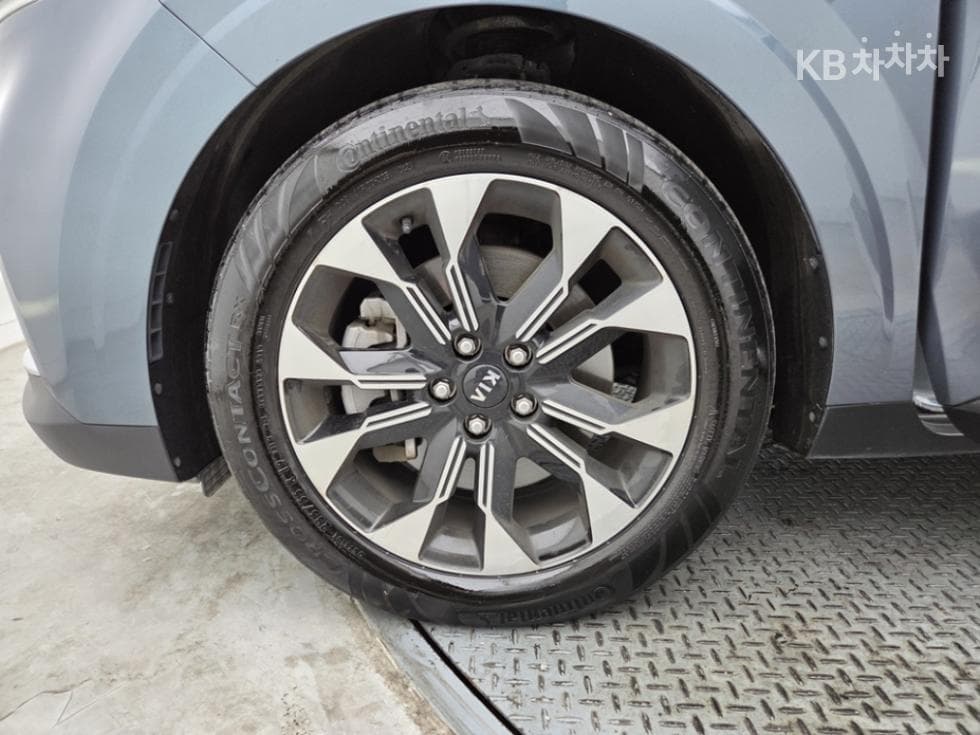 Киа Канивал 4-то поколениеD2.2 9-местен Signature - 5