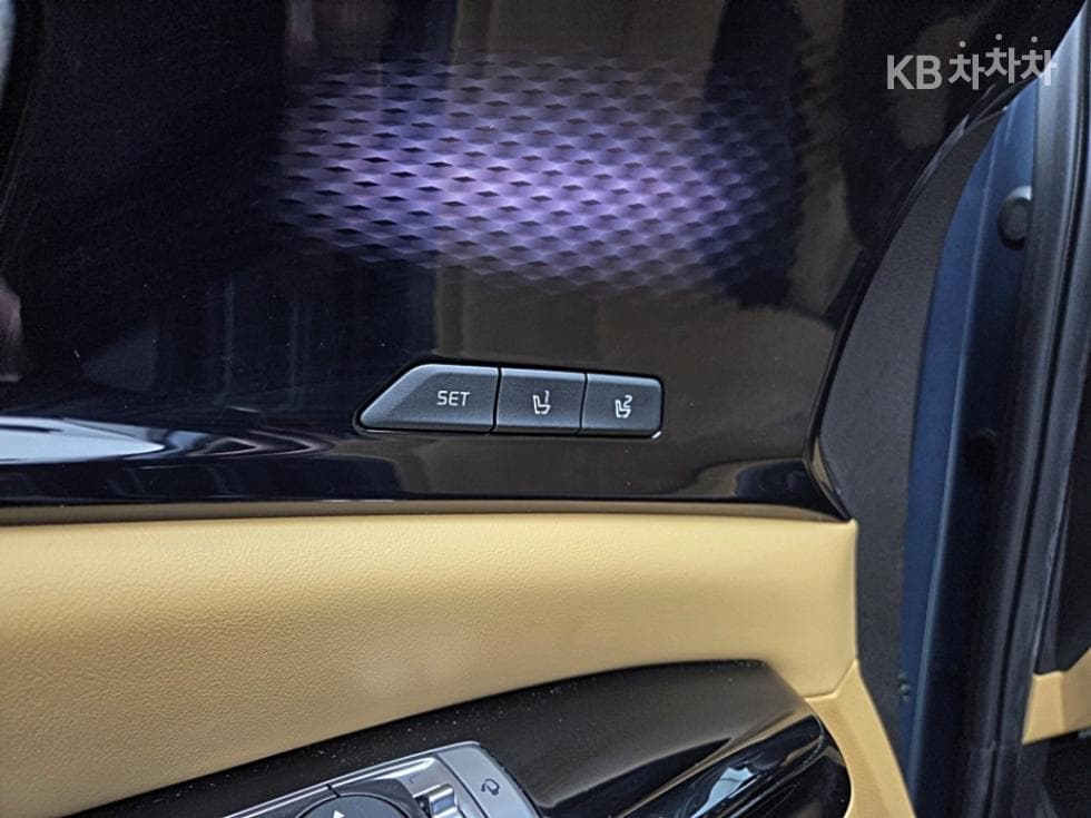 Киа Канивал 4-то поколениеD2.2 9-местен Signature - 15