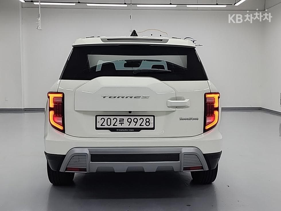 KG Mobility 토레스(J100)1.5 GDI Turbo T5 - 3