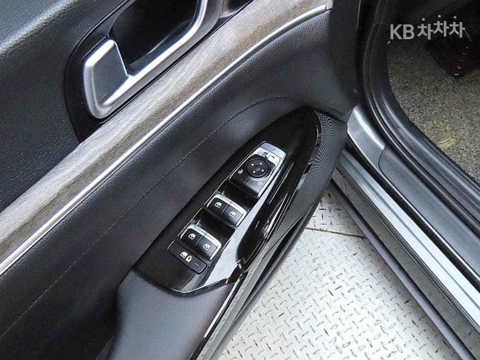 Kia K5 3rd Gen1.6 Gasoline Turbo Noblesse - 13
