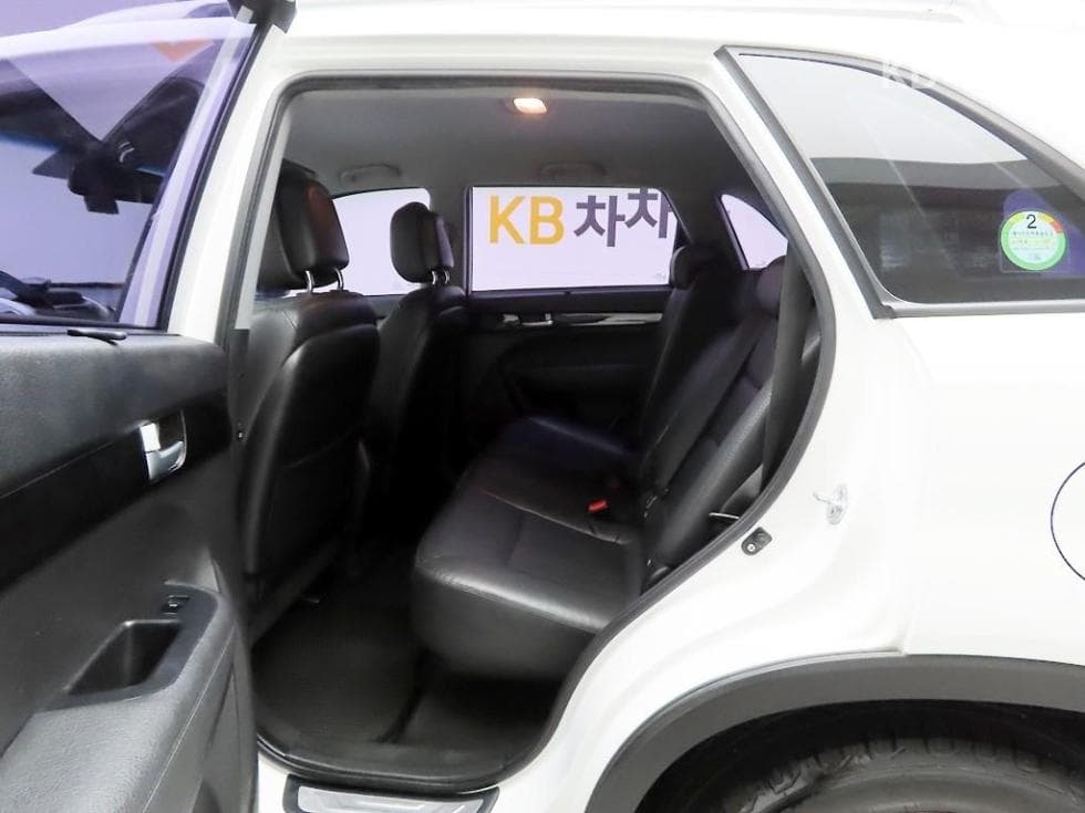 Kia NewSorentoRDiesel 2.0 2WD Prestige - 14
