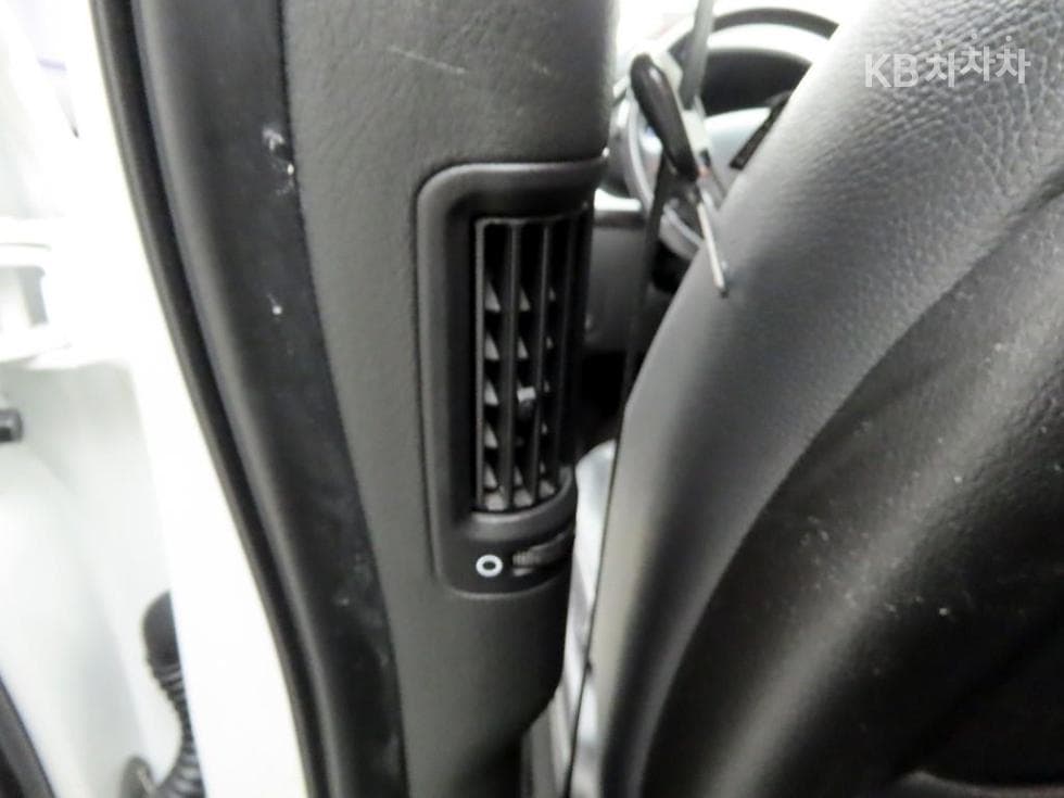 Kia NewSorentoRDiesel 2.0 2WD Prestige - 17