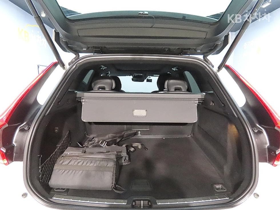 Volvo XC60 Second generationT8 R-Design - 19