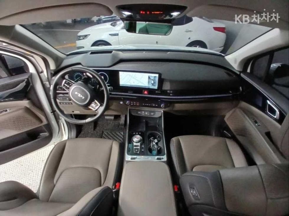 Kia The New (facelift) Carnival 4th generationD2.2 9-seater Signature - 6
