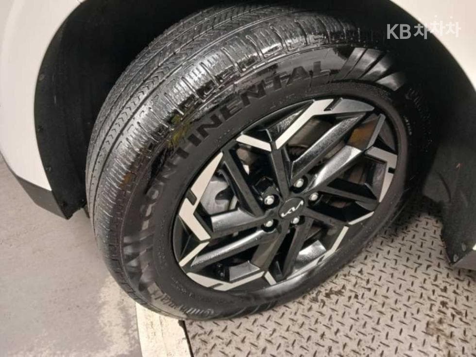 Kia The New (facelift) Carnival 4th generationD2.2 9-seater Signature - 20