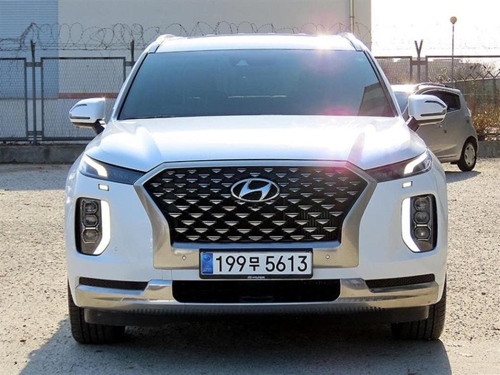 Хюндай Palisade2.2 Дизел 7-местен (Лимузин) Calligraphy