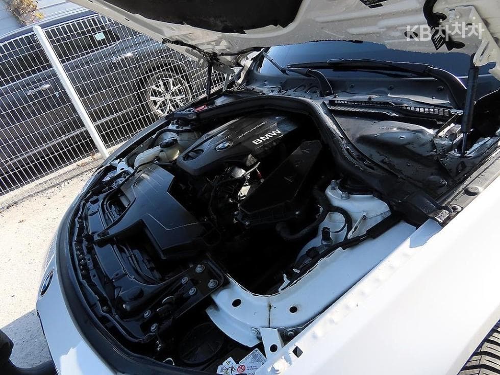 BMW 4시리즈 (F32)420d 그란Купе F36 xDrive 스포츠 라Местен - 19