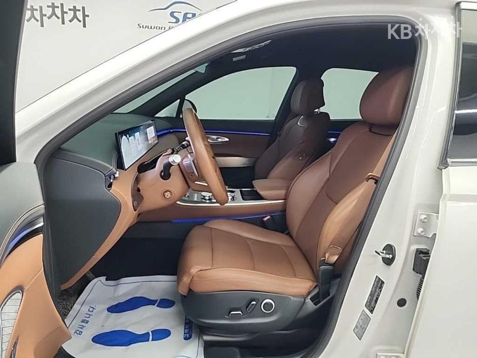 Дженезис GV70Бензин 2.5T 2WD - 12