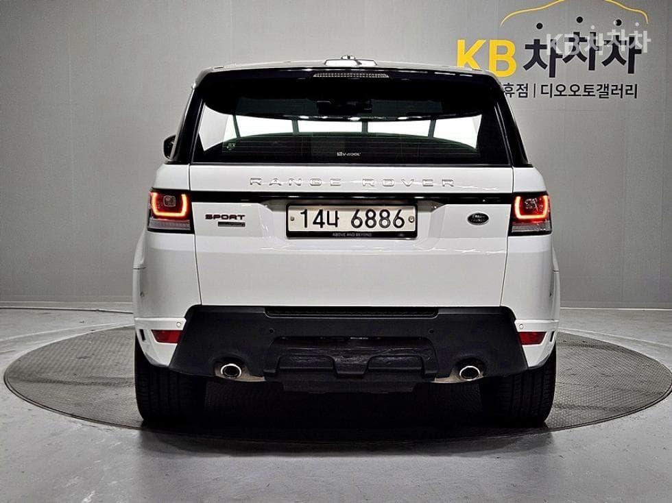 Land Rover Нов Рендж Ровер Спорт3.0 SDV6 Autobiography Dynamic - 8
