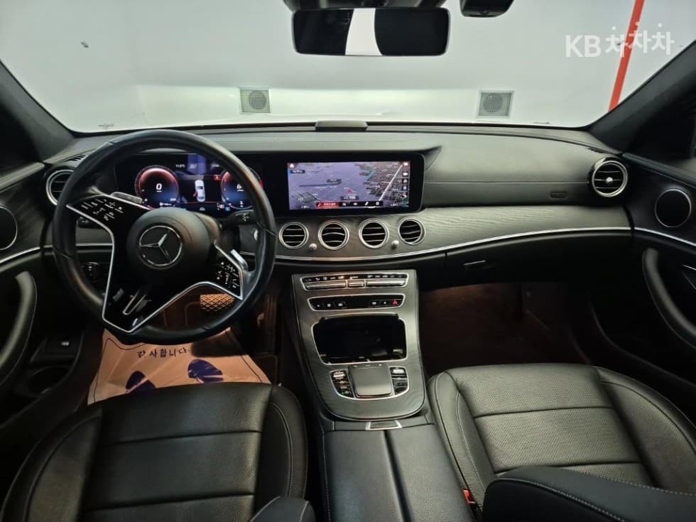 Mercedes-Benz E-Клас (W213)E250 AMG Line - 7