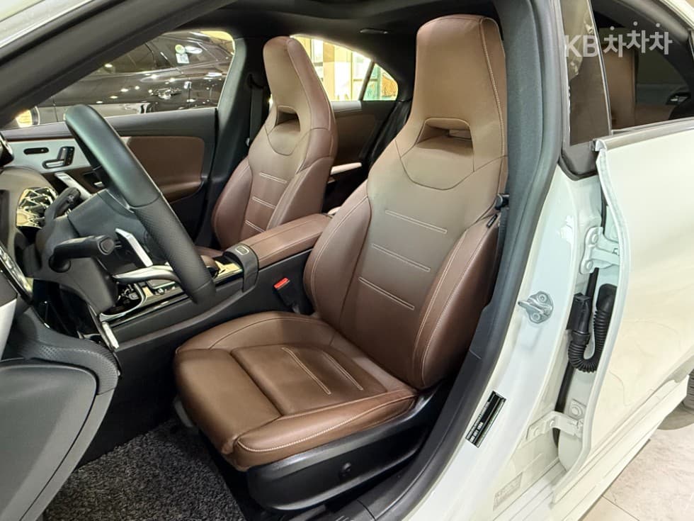 Mercedes-Benz CLA클래스(C118)CLA 250 4MATIC AMG Line - 19