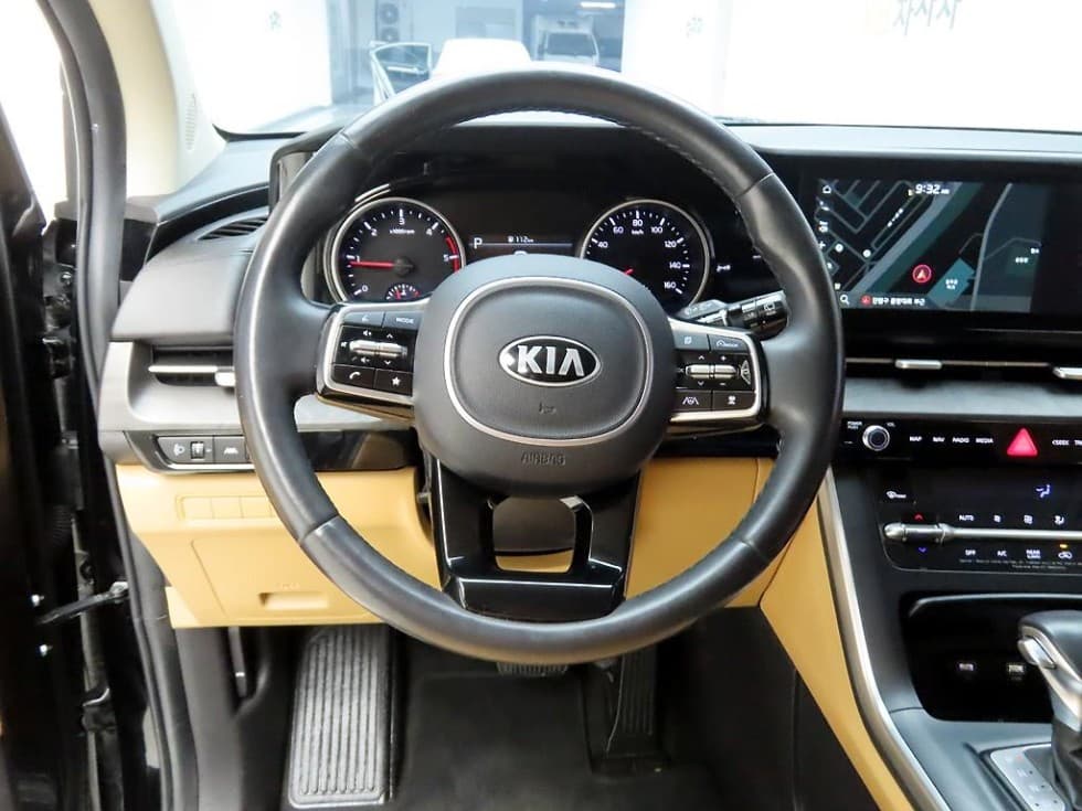 Киа Канивал 4-то поколениеD2.2 11-местен Престиж - 8