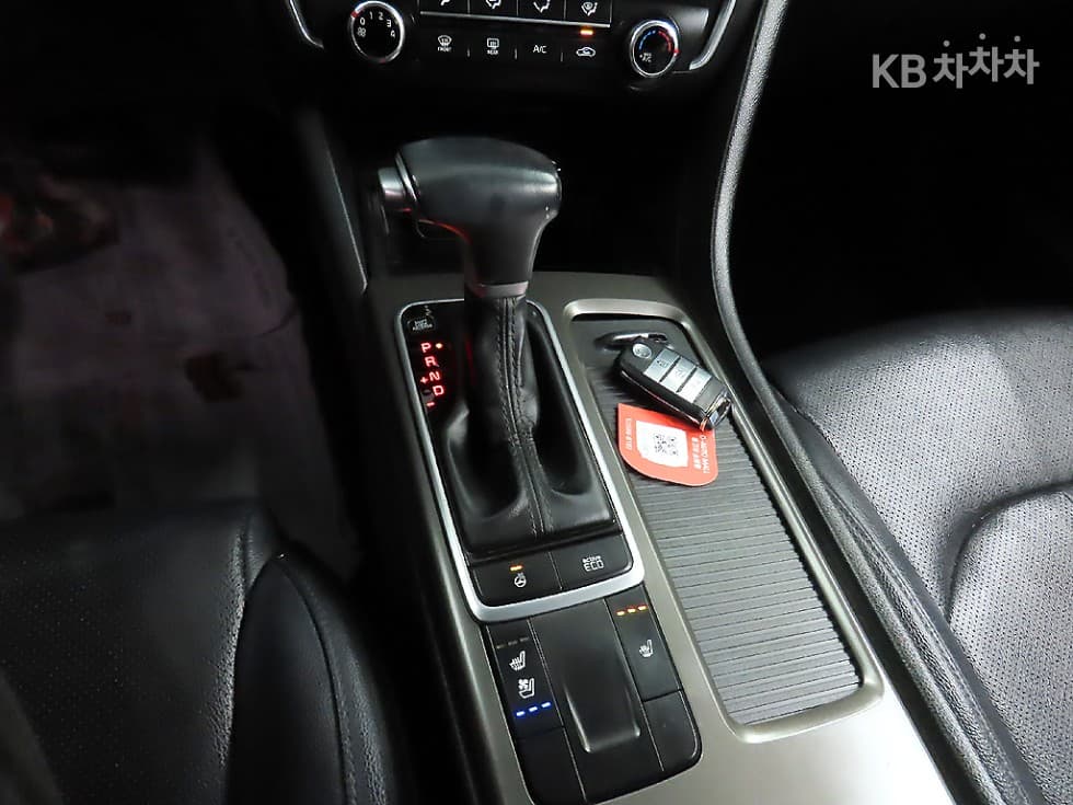 Киа The New (фейслифт) K5 Второ поколениеРент-а-кар 2.0 LPI Престиж - 13