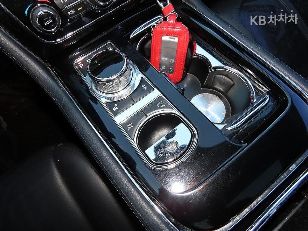 Jaguar All New XJ2.0 Лукс SWB X351 - 10