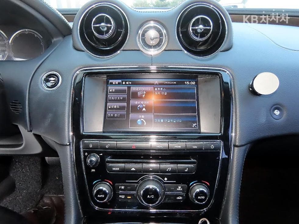 Jaguar All New XJ2.0 Лукс SWB X351 - 12