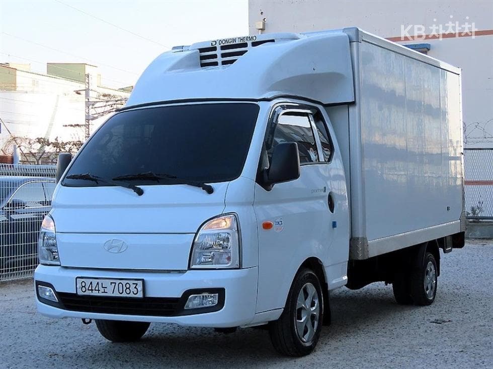 Хюндай Porter 2 LPG 냉동Товарна надстройка차 Удължено междуосие Super Cab ModernPlus - Image 1