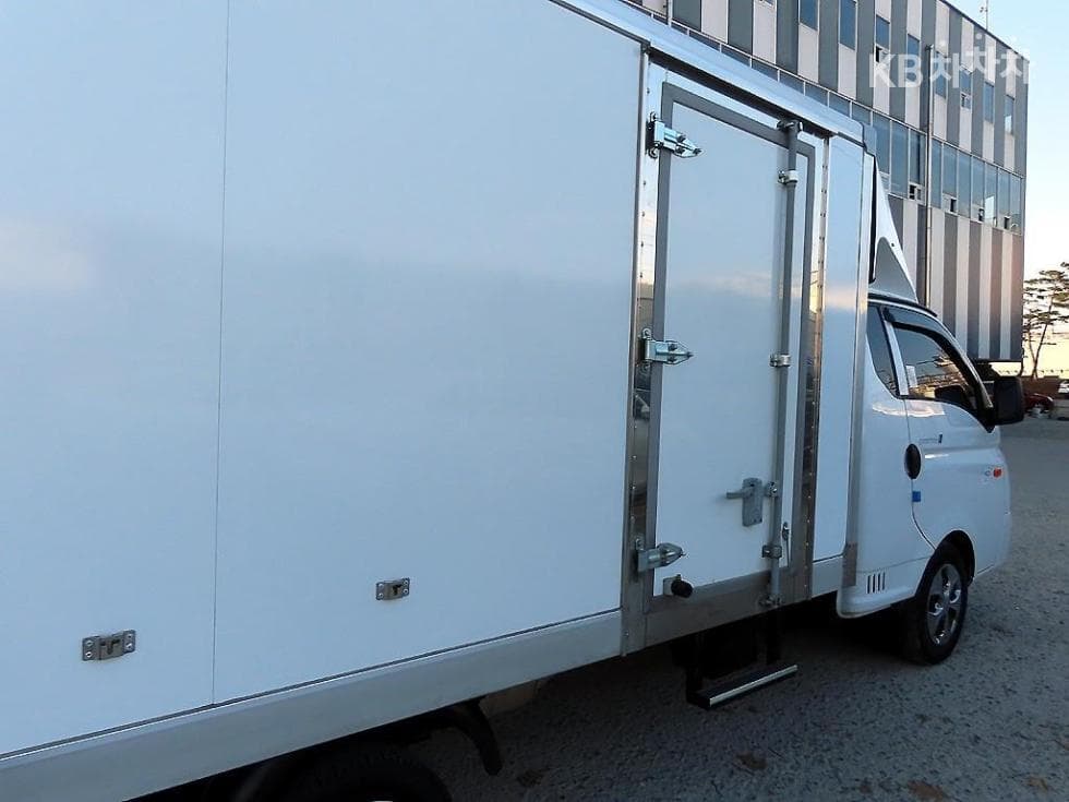 Хюндай Porter 2LPG 냉동Товарна надстройка차 Удължено междуосие Super Cab ModernPlus - 5