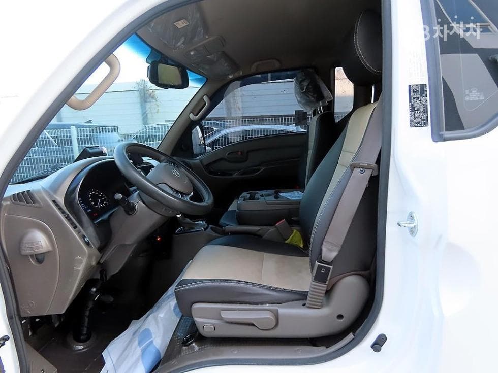 Хюндай Porter 2LPG 냉동Товарна надстройка차 Удължено междуосие Super Cab ModernPlus - 7