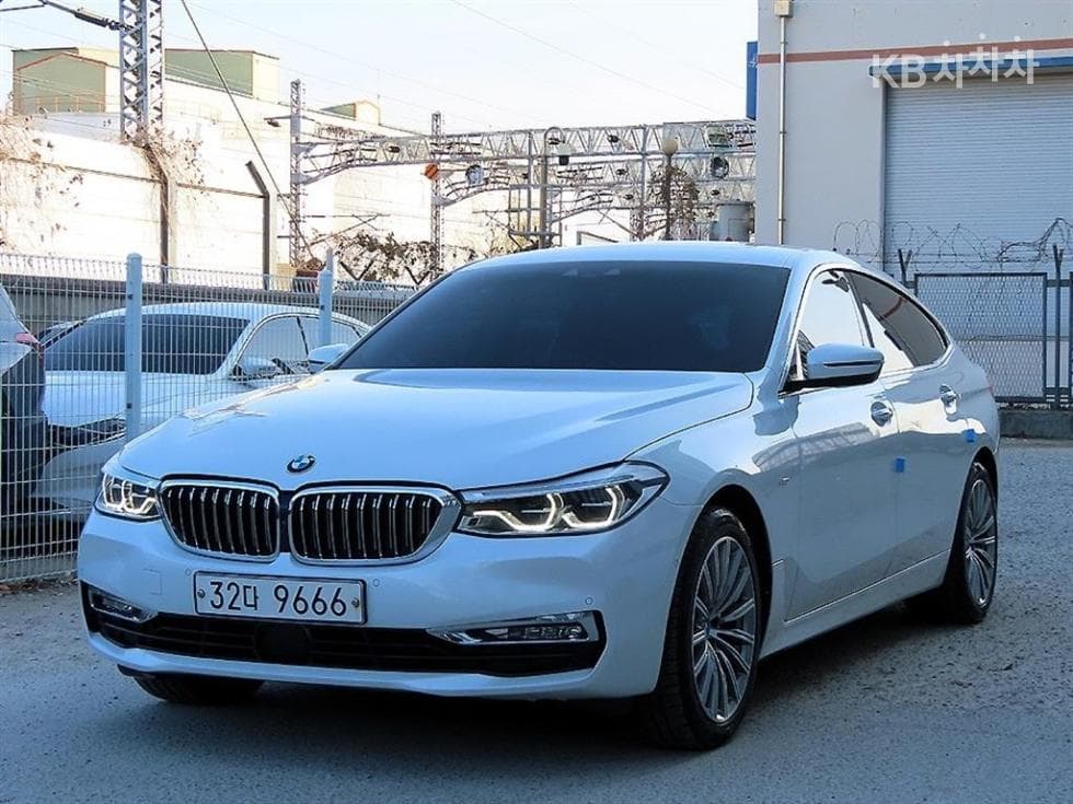 BMW Gran Turismo 6 Series GT 630d xDrive Luxury Line - Image 1