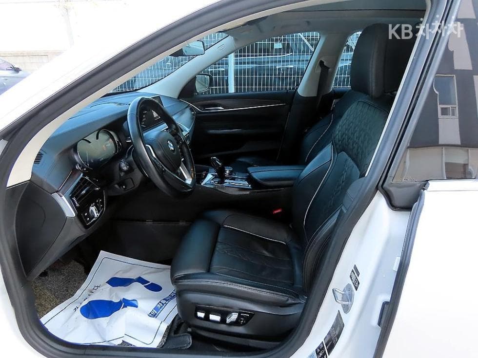 BMW Gran Turismo6 Series GT 630d xDrive Luxury Line - 5