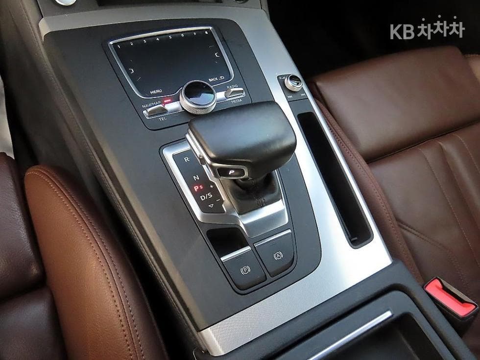 Ауди The New Q5(FY)40 Турбо Дизел Инжекция quattro Premium - 11