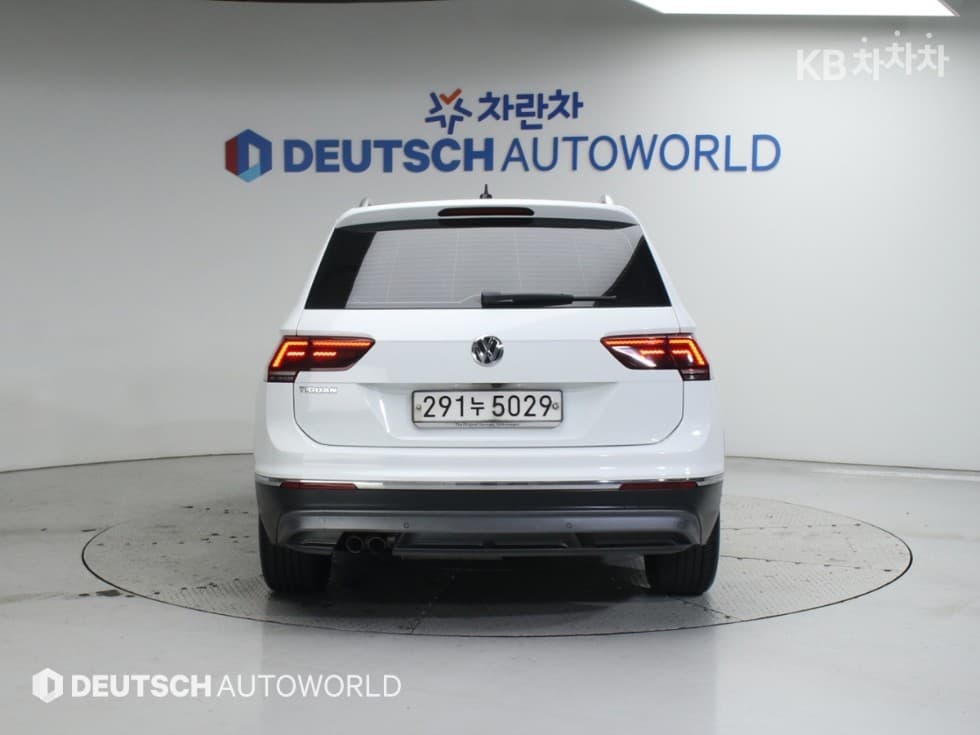 Volkswagen The New (фейслифт) Tiguan2.0 Турбо Дизел Инжекция Prestige - 4