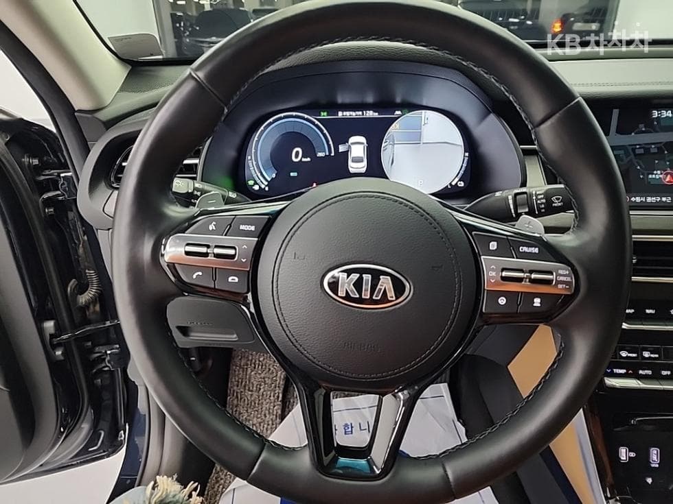 Киа K7 Premiere Хибрид2.4 HEV Noblesse - 9