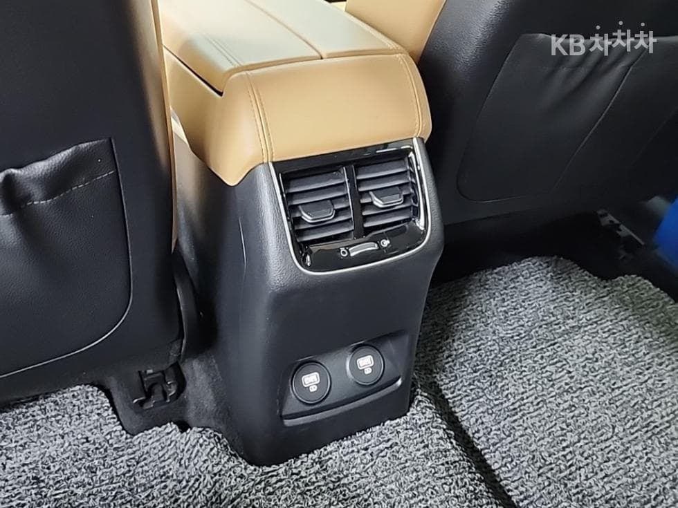 Киа K7 Premiere Хибрид2.4 HEV Noblesse - 14