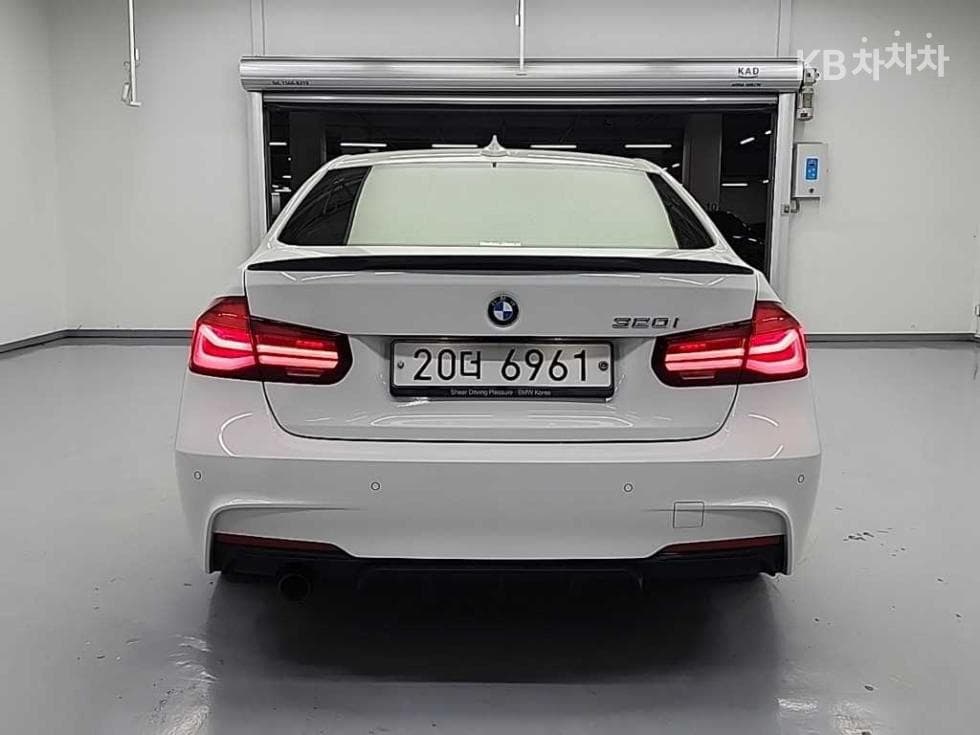 BMW Нов3 Серия320i Седан M스포츠 F30 - 3