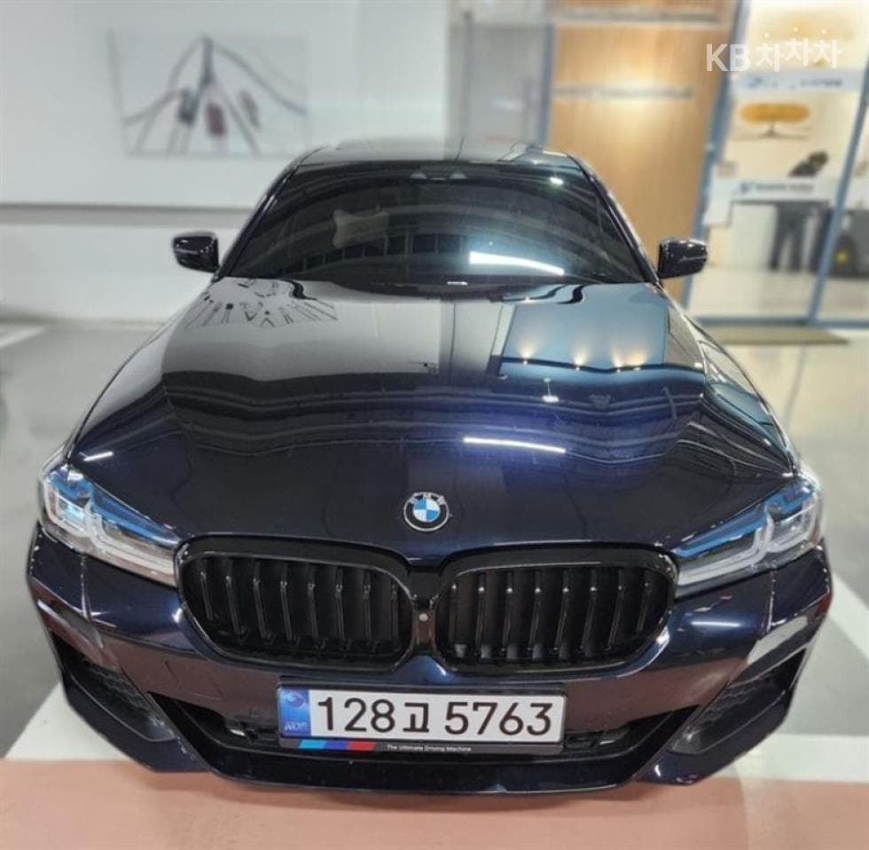BMW 올Нов5 Серия (G30) 530i M Sport Plus - Image 1