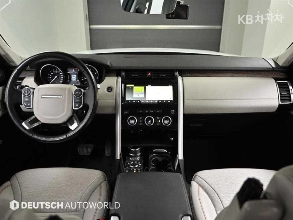Land Rover 디스커버리53.0 TD6 HSE Luxury - 7