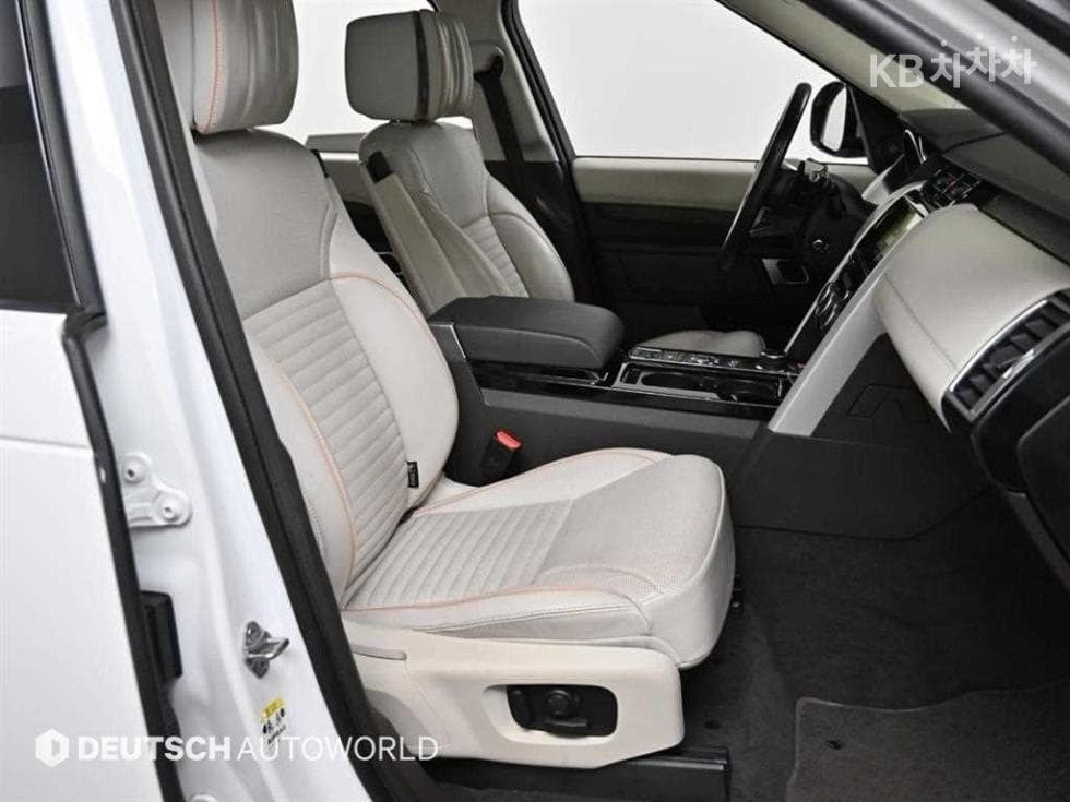 Land Rover 디스커버리53.0 TD6 HSE Luxury - 10