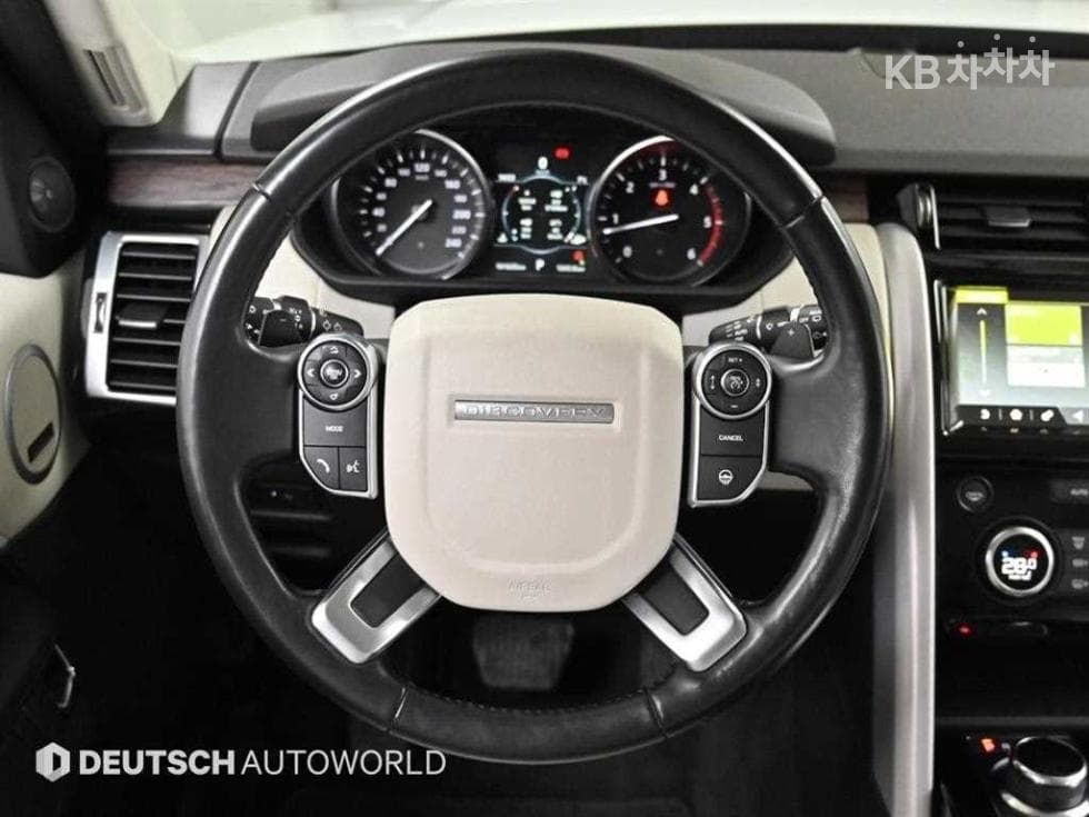Land Rover 디스커버리53.0 TD6 HSE Luxury - 13