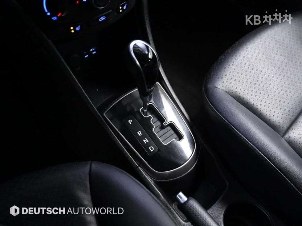 Хюндай Акцент(신형)1.4 VVT Modern - 9