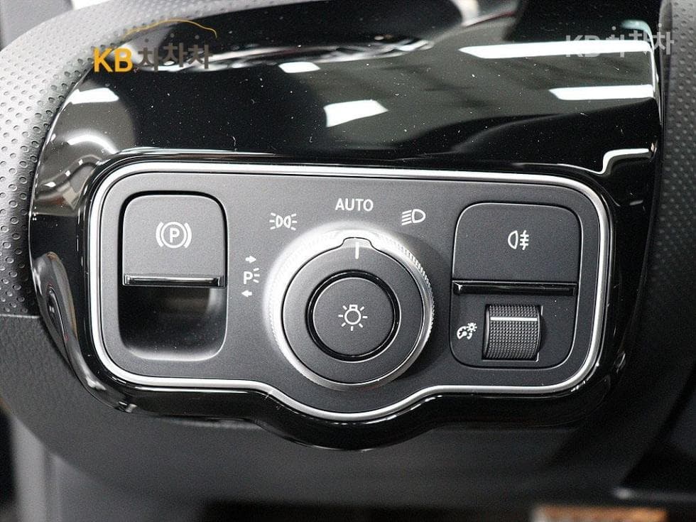 Mercedes-Benz CLA클래스(C118)CLA 250 4MATIC AMG Line - 12