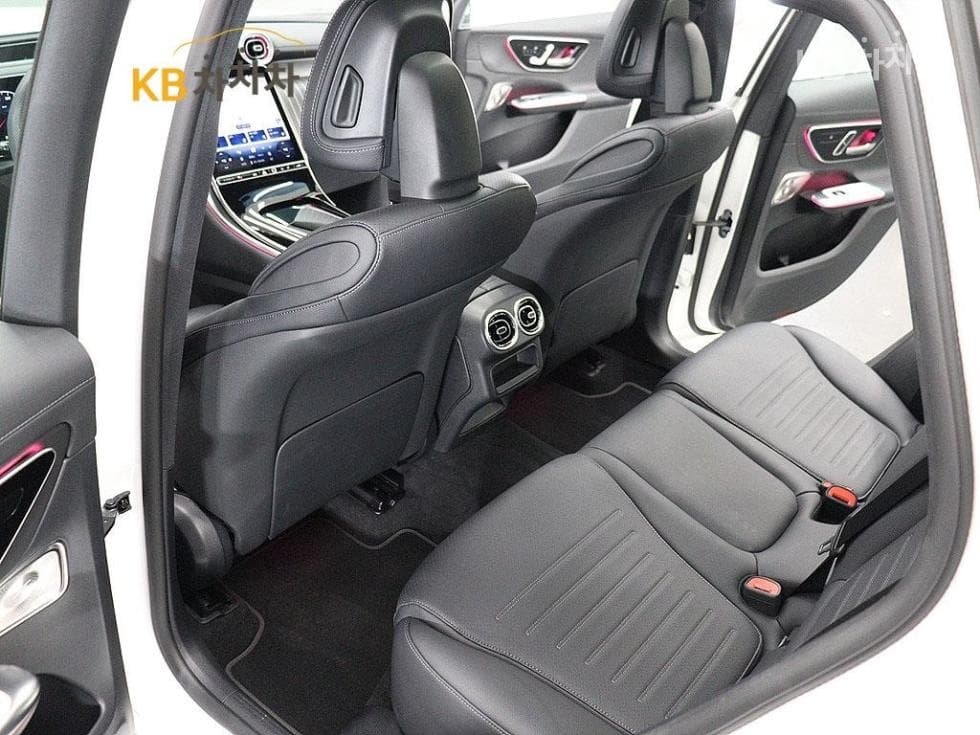 Mercedes-Benz GLC(X254)GLC300 4Matic AMG Line - 16