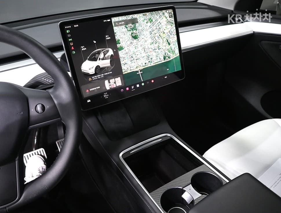 테슬라 Model YRWD Standard - 10