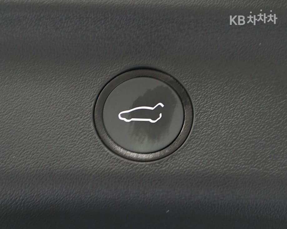 테슬라 Model YRWD Standard - 15