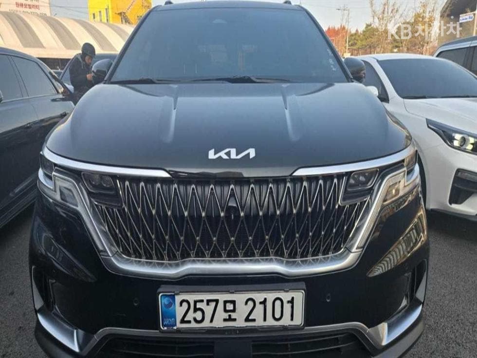 Киа Канивал 4-то поколение D2.2 9-местен Signature - Image 1