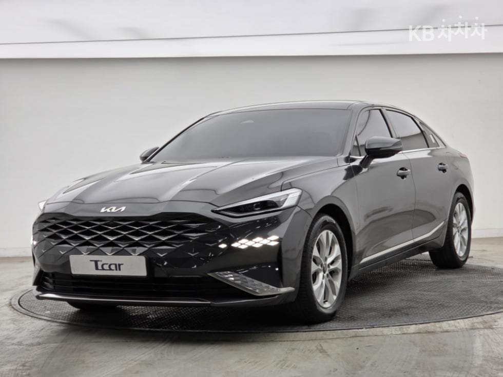 Киа K8 2.5L бензин Signature Специал (специален признак/издание) - Image 1