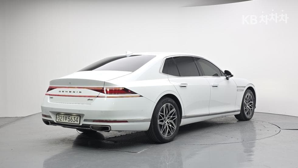 Дженезис G90(RS4)3.5T AWD Стандартен - 4