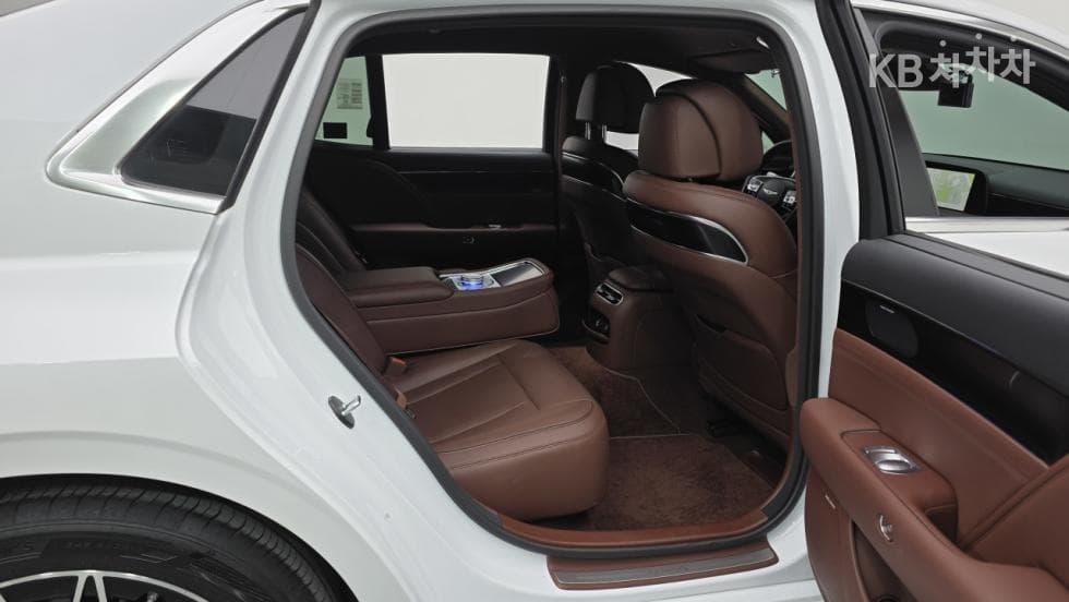 Дженезис G90(RS4)3.5T AWD Стандартен - 11