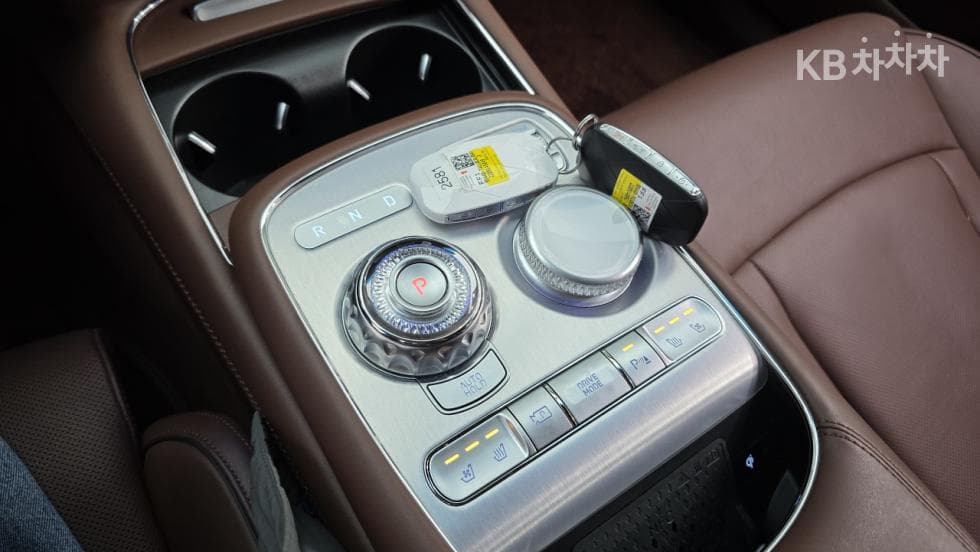 Дженезис G90(RS4)3.5T AWD Стандартен - 21