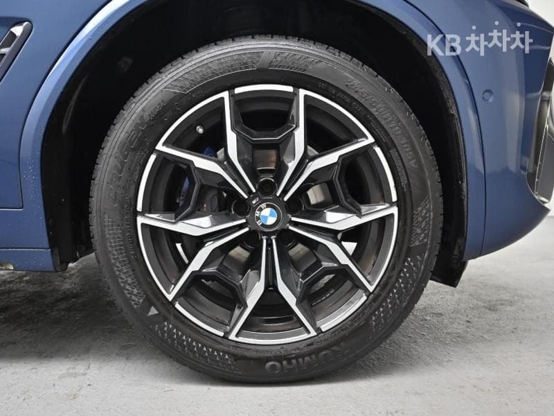 BMW New X4 (G02)xDrive 20i xLine - 5