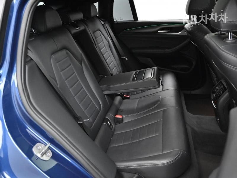 BMW New X4 (G02)xDrive 20i xLine - 12